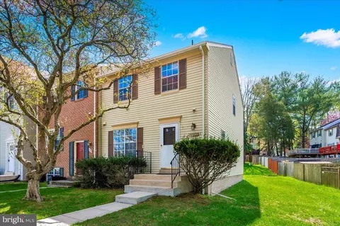 1081 Copperstone Ct, Rockville, MD 20852
