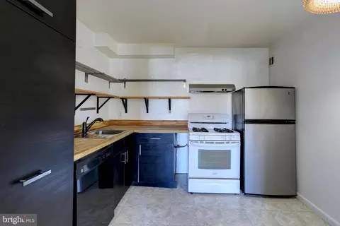 Kitchen - 8830 Piney Branch Rd #208, Silver Spring, MD 20903 photo 1 of 2