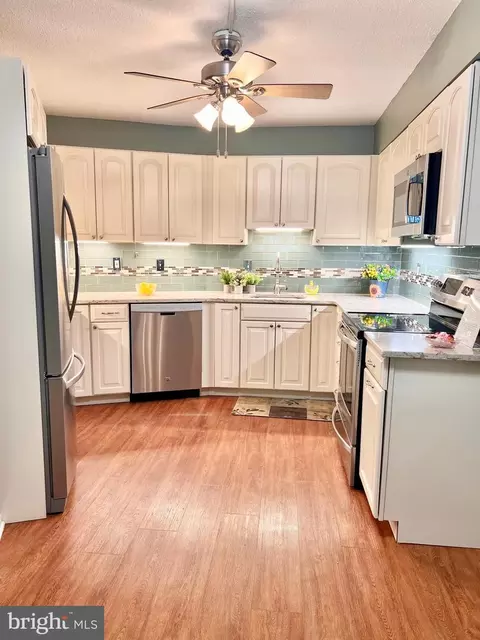 15100 Interlachen Dr #4-417, Silver Spring, MD 20906
