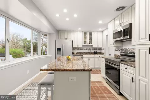 2407 Harmon Rd, Silver Spring, MD 20902 photo 9