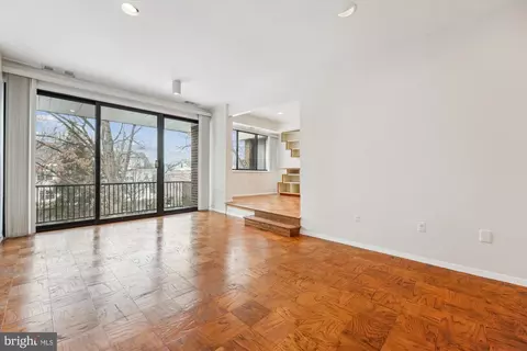 Living - 9907 Blundon Dr #5-301, Silver Spring, MD 20902 photo 2 of 7