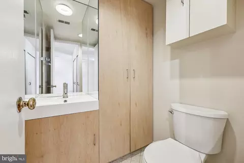 Bath - 9907 Blundon Dr #5-301, Silver Spring, MD 20902 photo 1 of 2