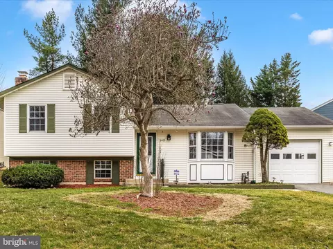 8400 Mountain Laurel Ln, Gaithersburg, MD 20879