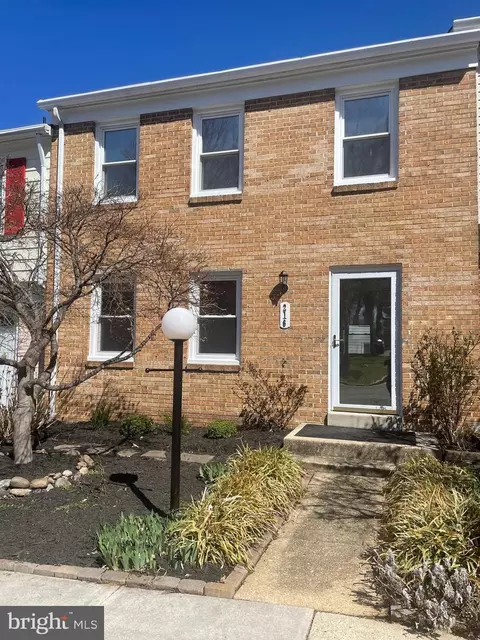 216 Pender Pl, Rockville, MD 20850