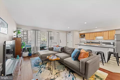 7523 Spring Lake Dr #C2, Bethesda, MD 20817