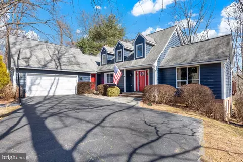 21313 Ridgecroft Dr, Brookeville, MD 20833