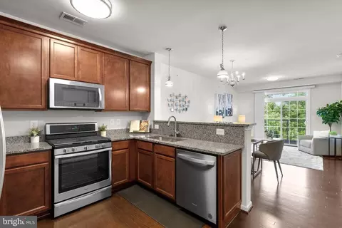 Kitchen - 3835 Doc Berlin Dr #44, Silver Spring, MD 20906 photo 2 of 2