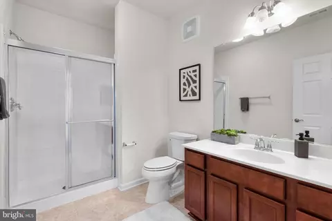 Bath - 3835 Doc Berlin Dr #44, Silver Spring, MD 20906 photo 1 of 2