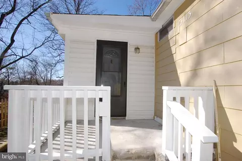 Exterior - 3113 Henderson Ave, Silver Spring, MD 20902 photo 2 of 9