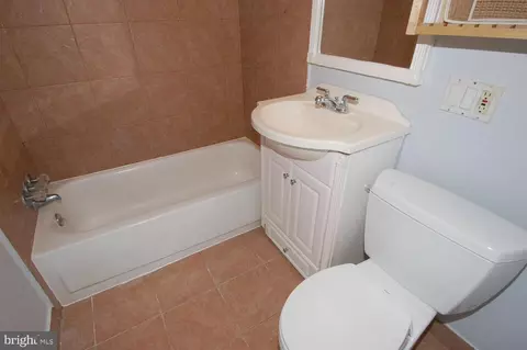 Bath - 3113 Henderson Ave, Silver Spring, MD 20902 photo 3 of 3