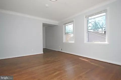 Living - 3113 Henderson Ave, Silver Spring, MD 20902 photo 5 of 8