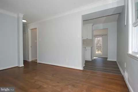 Living - 3113 Henderson Ave, Silver Spring, MD 20902 photo 3 of 8