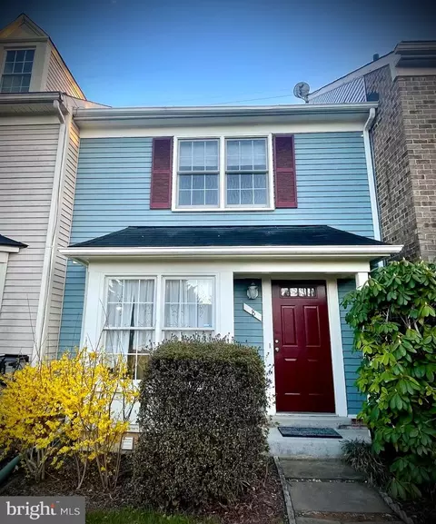 8 Hawk Run Ct, Montgomery Village, MD 20886