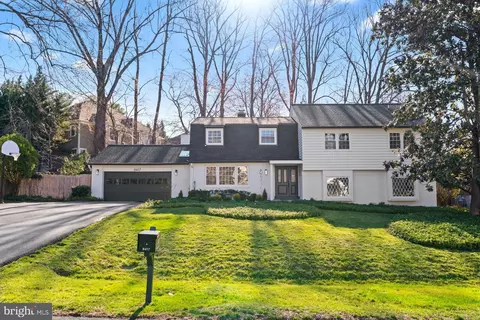 8417 Kingsgate Rd, Potomac, MD 20854