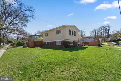 Exterior - 13131 Holdridge Rd, Silver Spring, MD 20906 photo 3 of 5