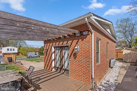 Exterior - 13131 Holdridge Rd, Silver Spring, MD 20906 photo 2 of 5