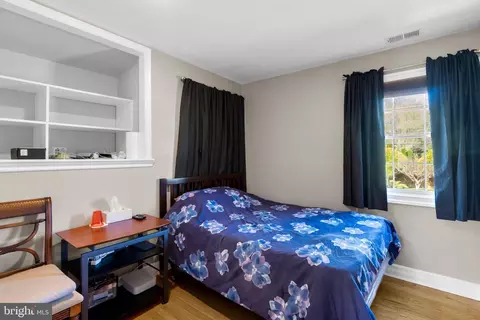 Bedroom - 13131 Holdridge Rd, Silver Spring, MD 20906 photo 2 of 6