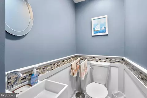 Entry Way - 13131 Holdridge Rd, Silver Spring, MD 20906 photo 3 of 6