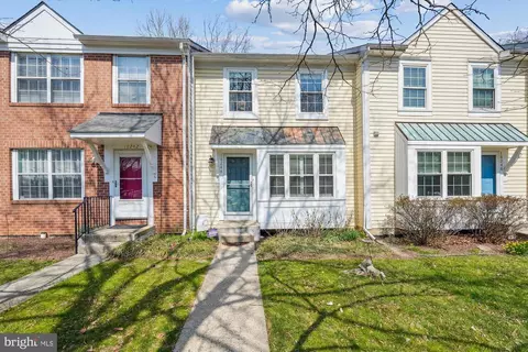 18244 Fox Chase Cir, Olney, MD 20832