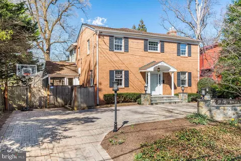 8806 Garfield St, Bethesda, MD 20817