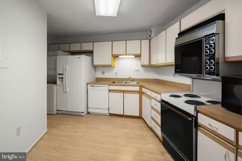 Kitchen - 15101 Interlachen Dr #1-618, Silver Spring, MD 20906 photo 1 of 3