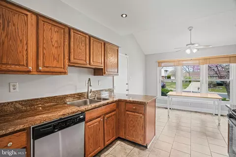 2913 Gracefield Rd, Silver Spring, MD 20904 photo 15