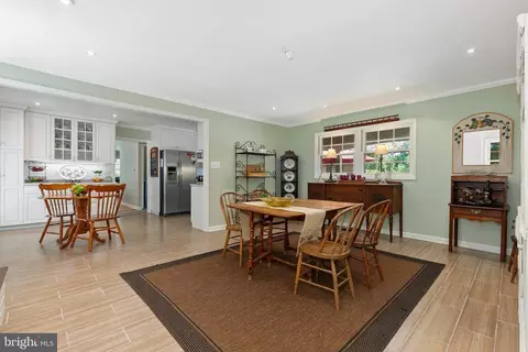 Dining - 3004 Bluff Point Ln, Silver Spring, MD 20906 photo 5 of 6