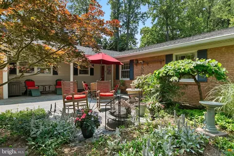 Exterior - 3004 Bluff Point Ln, Silver Spring, MD 20906 photo 5 of 23