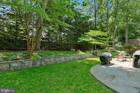 Exterior - 3004 Bluff Point Ln, Silver Spring, MD 20906 photo 14 of 23