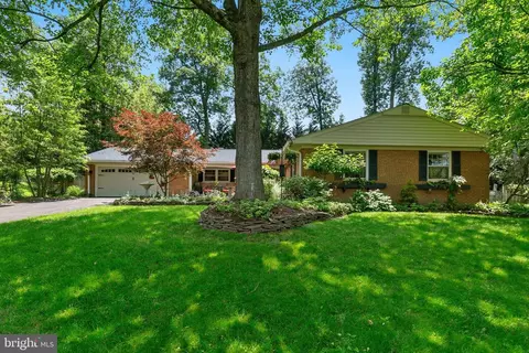 3004 Bluff Point Ln, Silver Spring, MD 20906