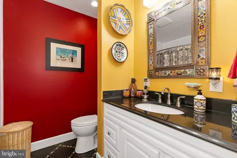 Bath - 3004 Bluff Point Ln, Silver Spring, MD 20906 photo 2 of 4