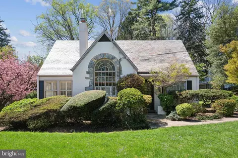 9806 Connecticut Ave, Kensington, MD 20895