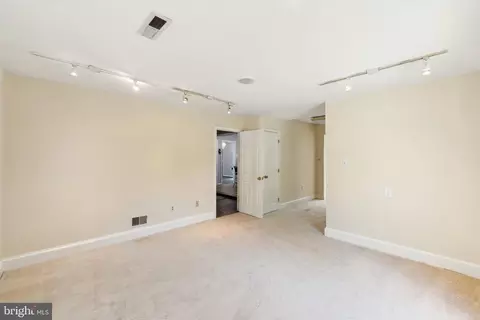 808 Hobbs Dr, Silver Spring, MD 20904 photo 17