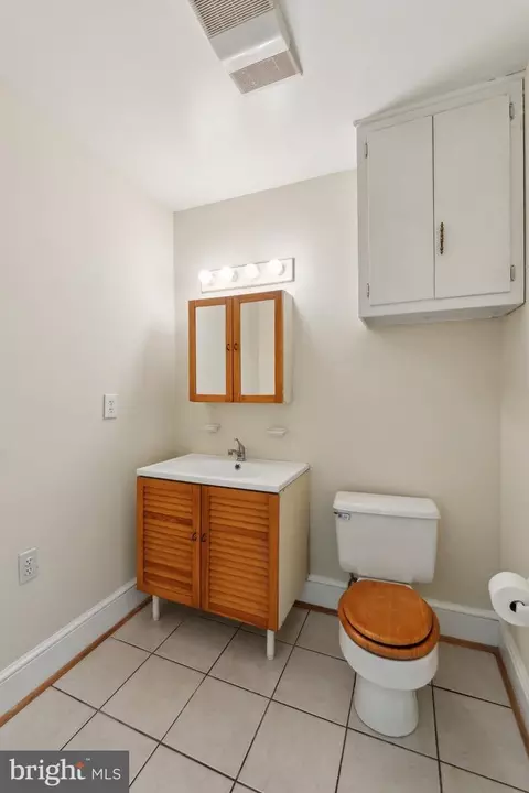808 Hobbs Dr, Silver Spring, MD 20904 photo 18