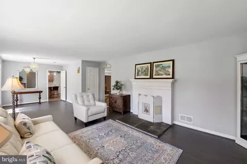 808 Hobbs Dr, Silver Spring, MD 20904 photo 7