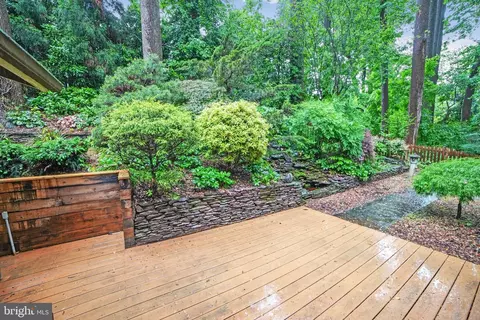Exterior - 9500 Woodstock Ct, Silver Spring, MD 20910 photo 5 of 10