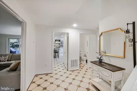 Entry Way - 9500 Woodstock Ct, Silver Spring, MD 20910 photo 2 of 2