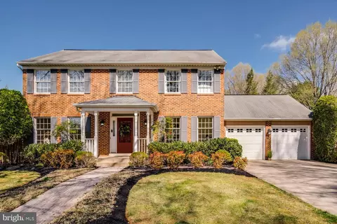 4833 Sweetbirch Dr, Rockville, MD 20853