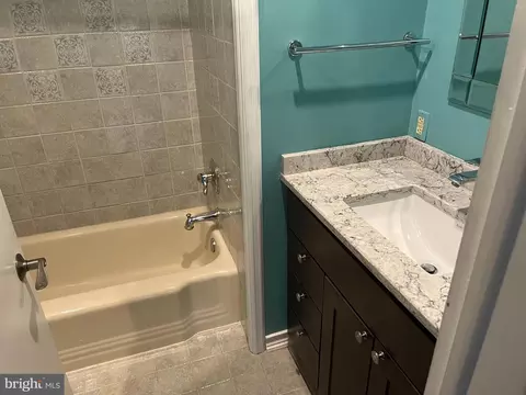 Bath - 1235 Cresthaven Dr, Silver Spring, MD 20903 photo 2 of 3