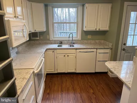 Kitchen - 1235 Cresthaven Dr, Silver Spring, MD 20903 photo 1 of 2