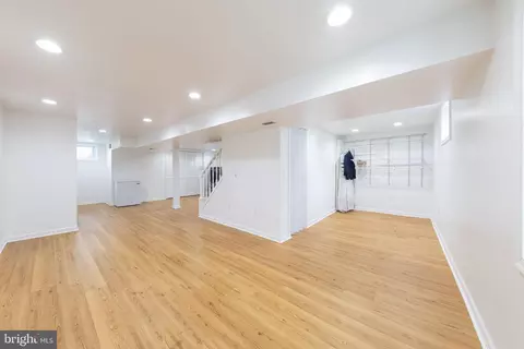 Entry Way - 12112 Atherton Dr, Silver Spring, MD 20902 photo 2 of 6