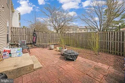 Exterior - 14854 Hammersmith Cir, Silver Spring, MD 20906 photo 2 of 3
