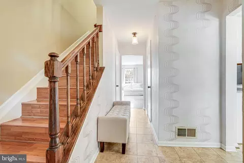 Entry Way - 14854 Hammersmith Cir, Silver Spring, MD 20906 photo 1 of 4