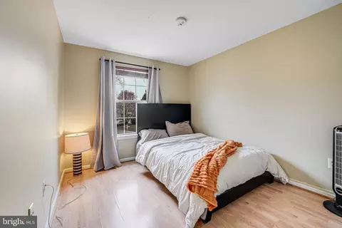 Bedroom - 14854 Hammersmith Cir, Silver Spring, MD 20906 photo 5 of 6