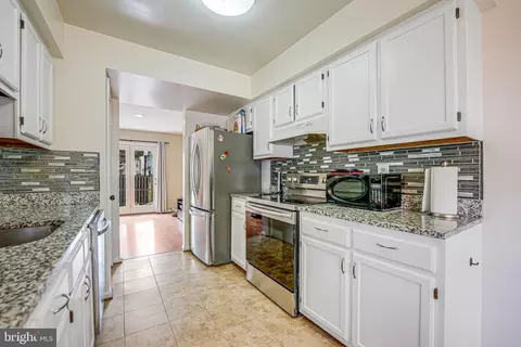 Kitchen - 14854 Hammersmith Cir, Silver Spring, MD 20906 photo 3 of 3