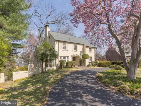 6015 Dellwood Pl, Bethesda, MD 20817