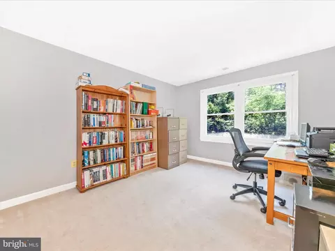 608 Silverstone Ct, Silver Spring, MD 20905 photo 27
