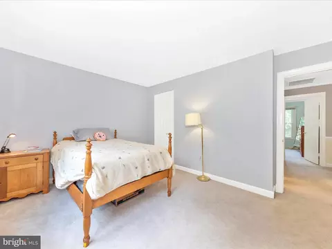 608 Silverstone Ct, Silver Spring, MD 20905 photo 30