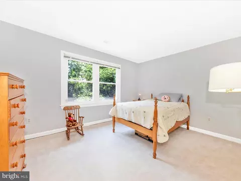 608 Silverstone Ct, Silver Spring, MD 20905 photo 29