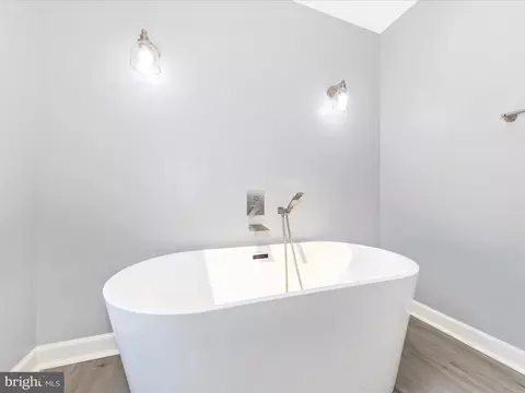 608 Silverstone Ct, Silver Spring, MD 20905 photo 24